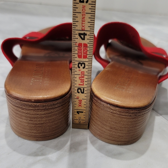 ITALIAN SHOEMAKERS Red Double Strap Slip On Sandals Size 8.5 - Picture 6 of 6